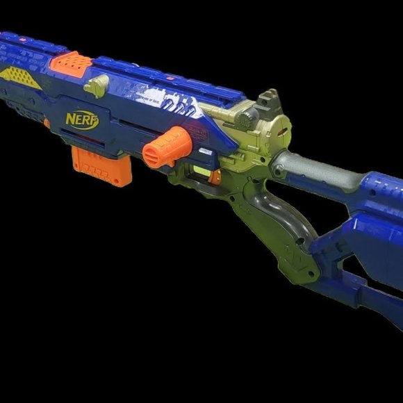 Nerf LongStrike CS-6 Blaster - Picture 1 of 13